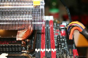 00051 REEVEN__KELVEROS_WWW.XTREMEHARDWARE.COM